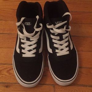 Brand new never worn Vans.